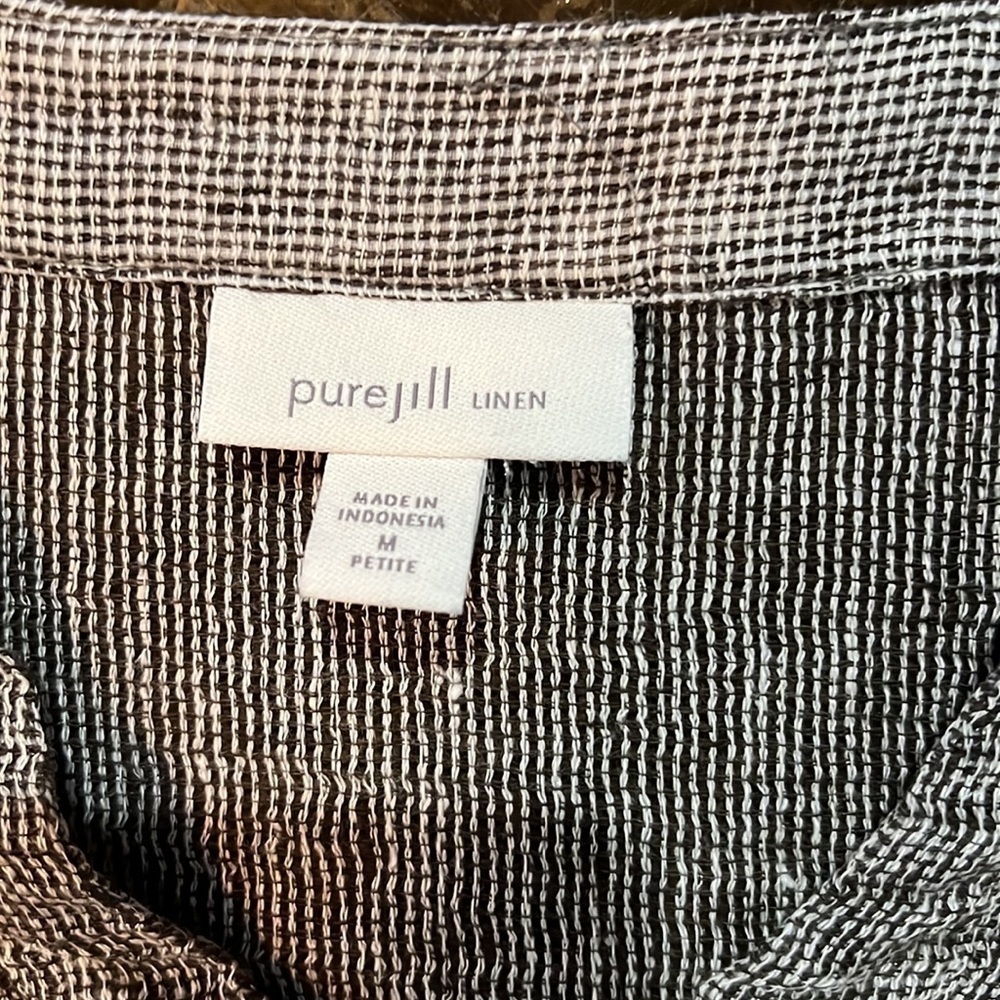 Pure Jill Linen medium petite top.  A37 - Picture 3 of 4